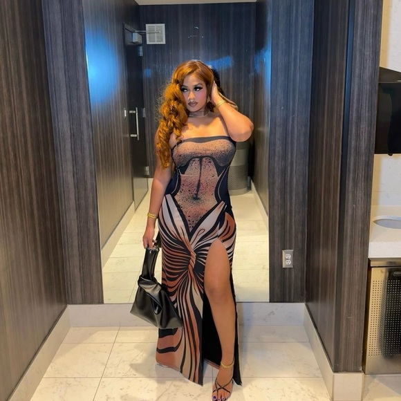 The Kript Butterfly Maxi Split Dress only worn ONCE - Picture 3 of 3